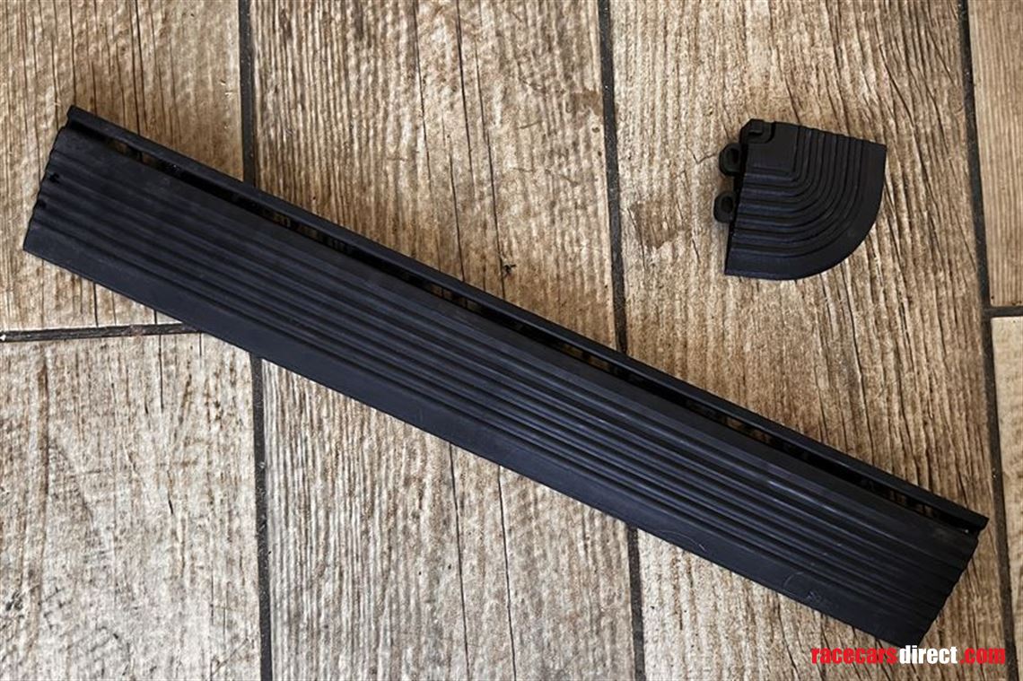 ribtrax-racing-floor-tiles