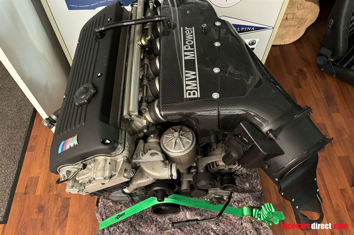 bmw-m3-csl-engine-airbox-headers-3000-km-only