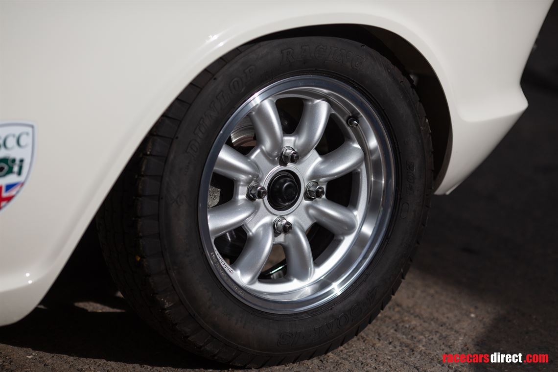 1963-ford-lotus-cortina-fia-race-car