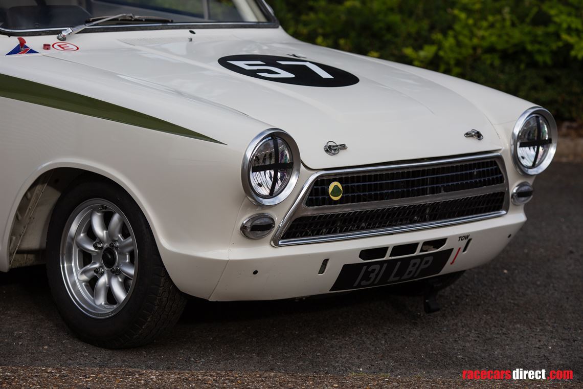 1963-ford-lotus-cortina-fia-race-car
