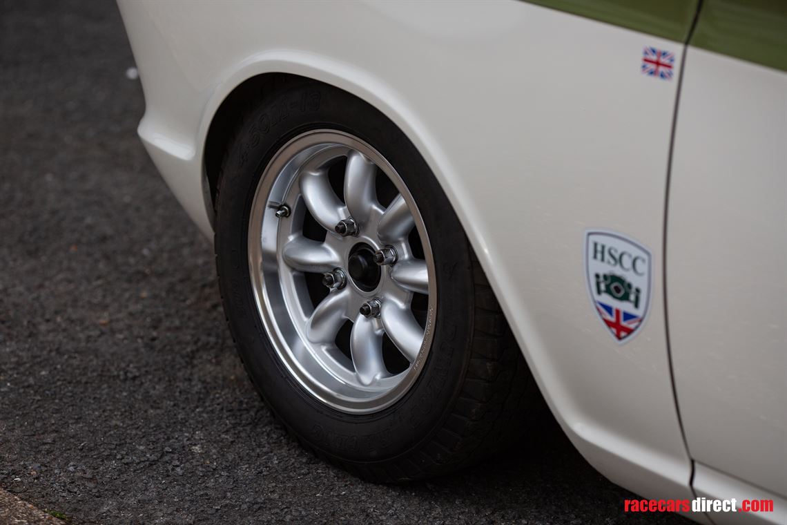 1963-ford-lotus-cortina-fia-race-car