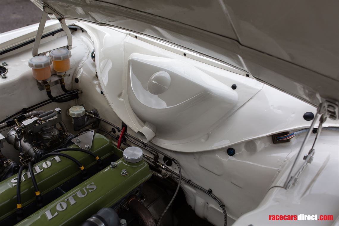 1963-ford-lotus-cortina-fia-race-car