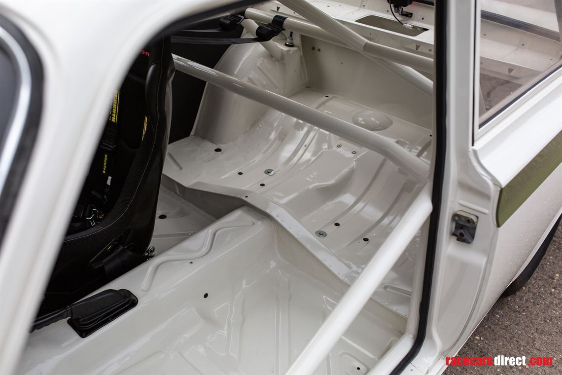 1963-ford-lotus-cortina-fia-race-car