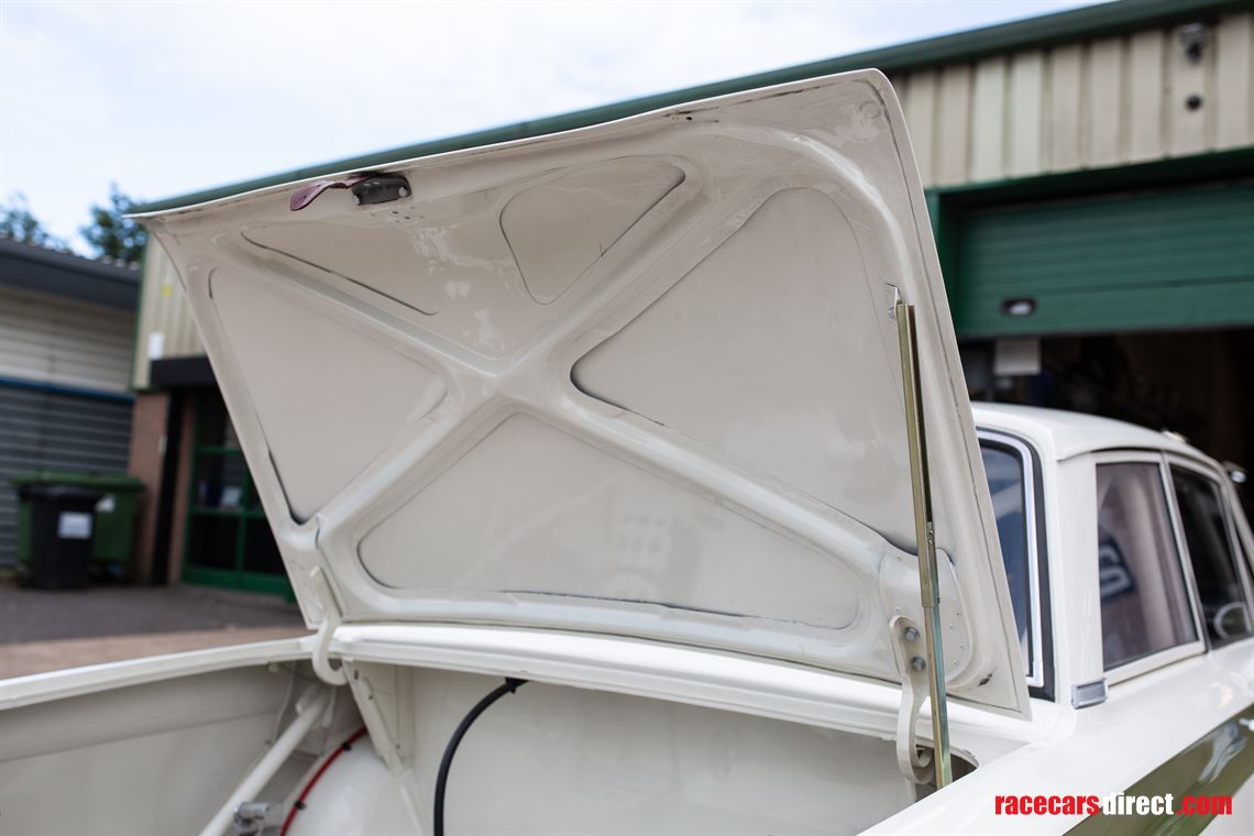 1963-ford-lotus-cortina-fia-race-car