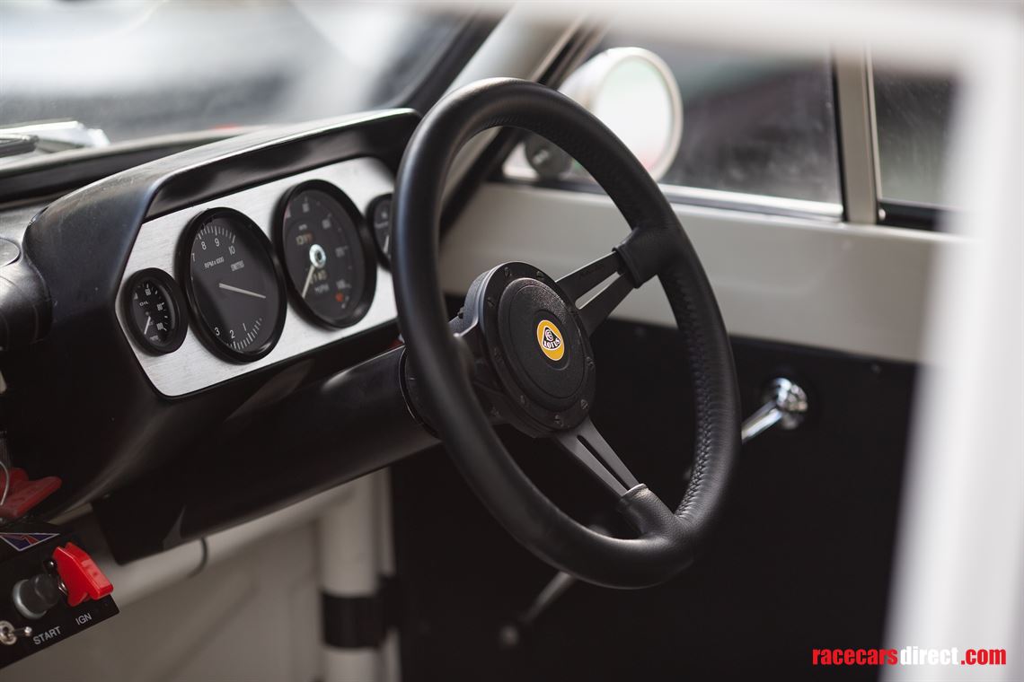 1963-ford-lotus-cortina-fia-race-car