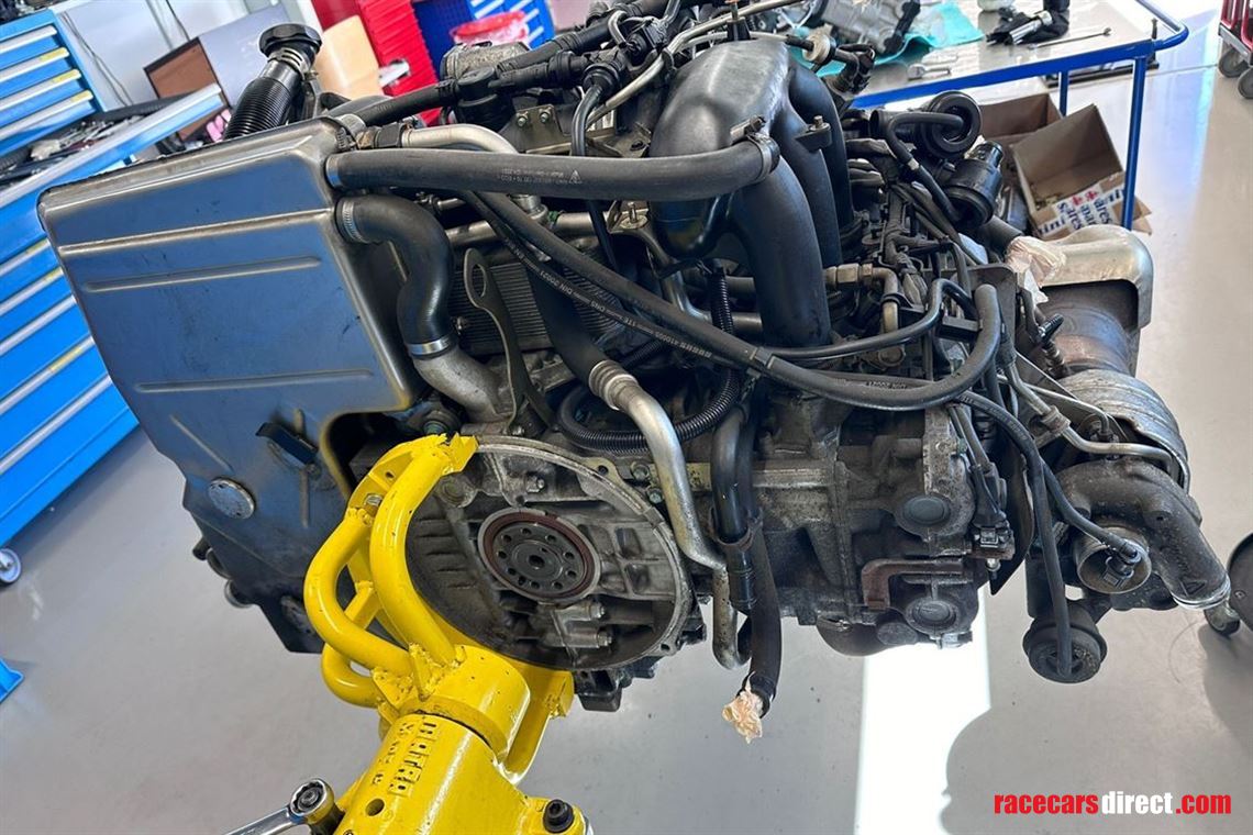 porsche-996-turbo-engine-m9670