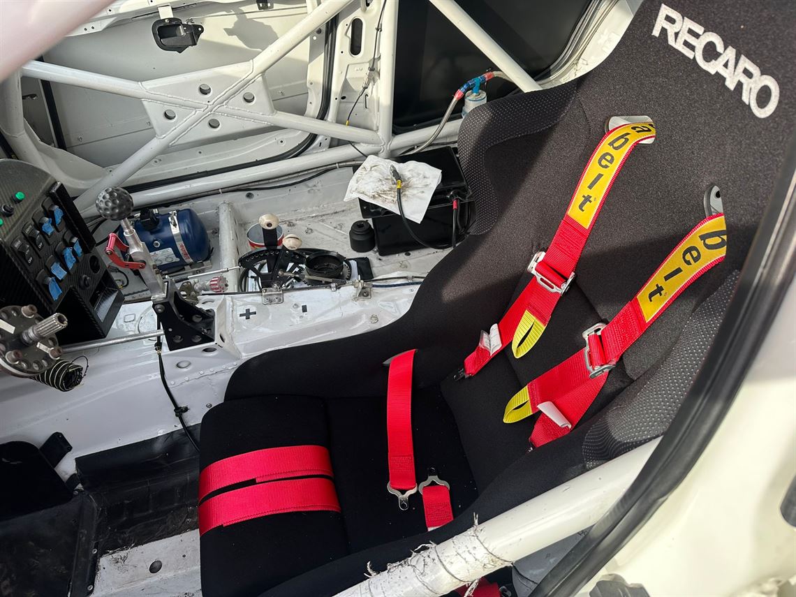 genuine-bmw-team-schnitzer-supertourer-btcc-a