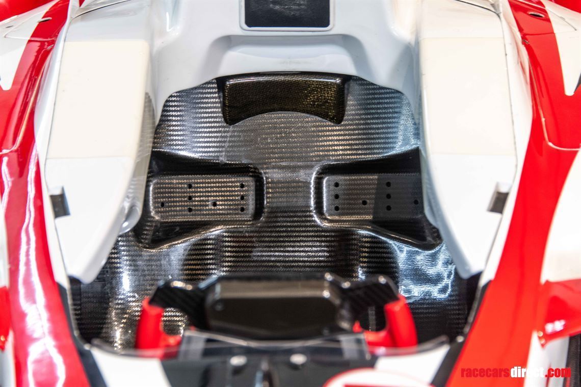 sold-f1-super-aguri-sa7-rolling-chassis