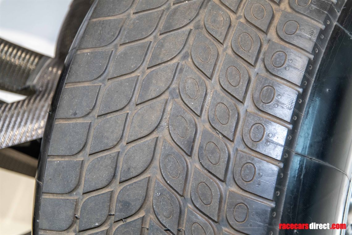 sold-f1-super-aguri-sa7-rolling-chassis