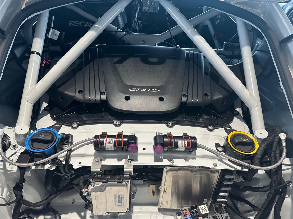 porsche-cayman-gt4-rs-982-2024