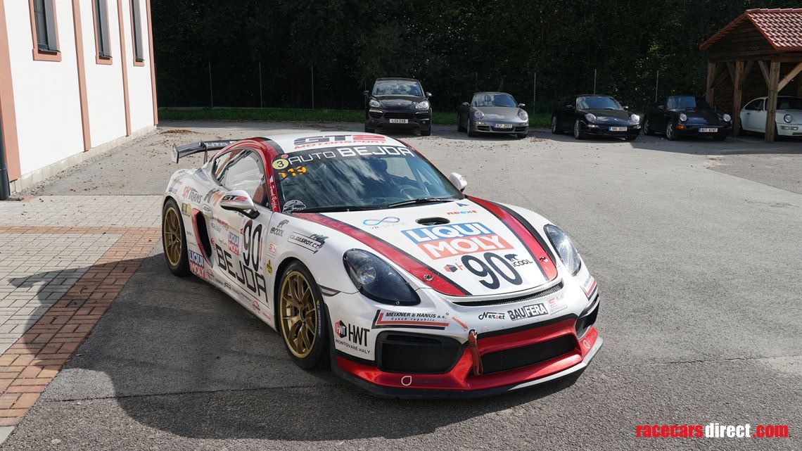 porsche-cayman-gt4-mr-981