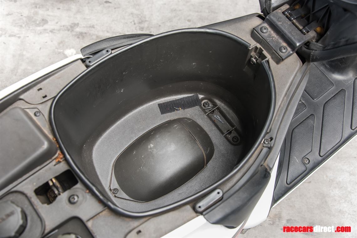 sold-racing-point-f1-team-scooter