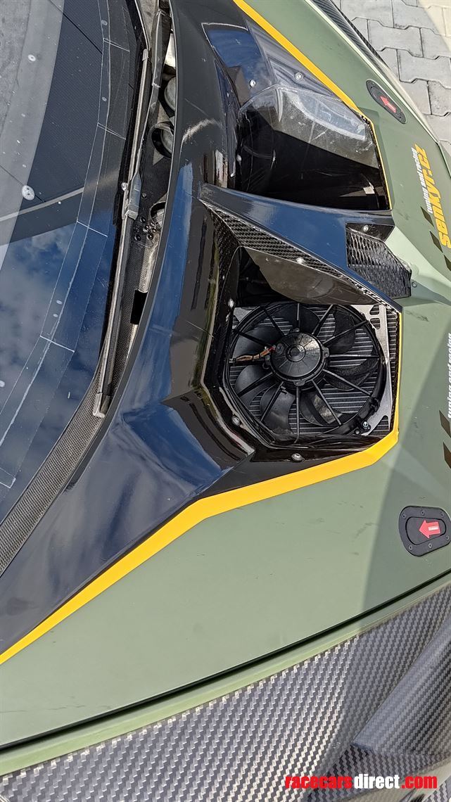 lamborghini-huracan-super-trofeo-evo2