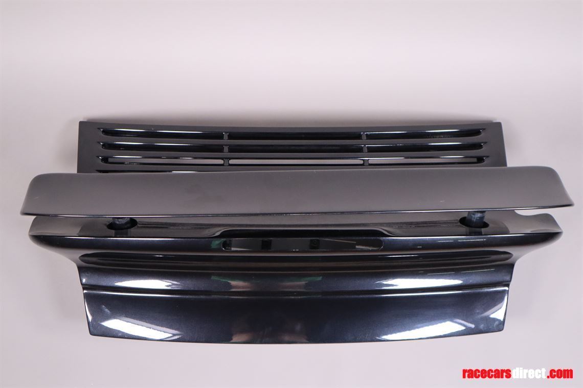 porsche-996-turbo-rear-spoiler-with-wing-pane
