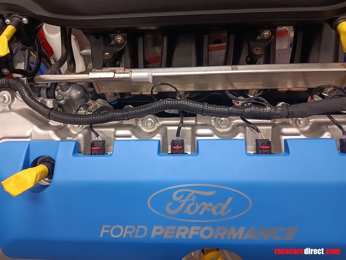 ford-performance-52l-aluminator-52-xs-crate-e