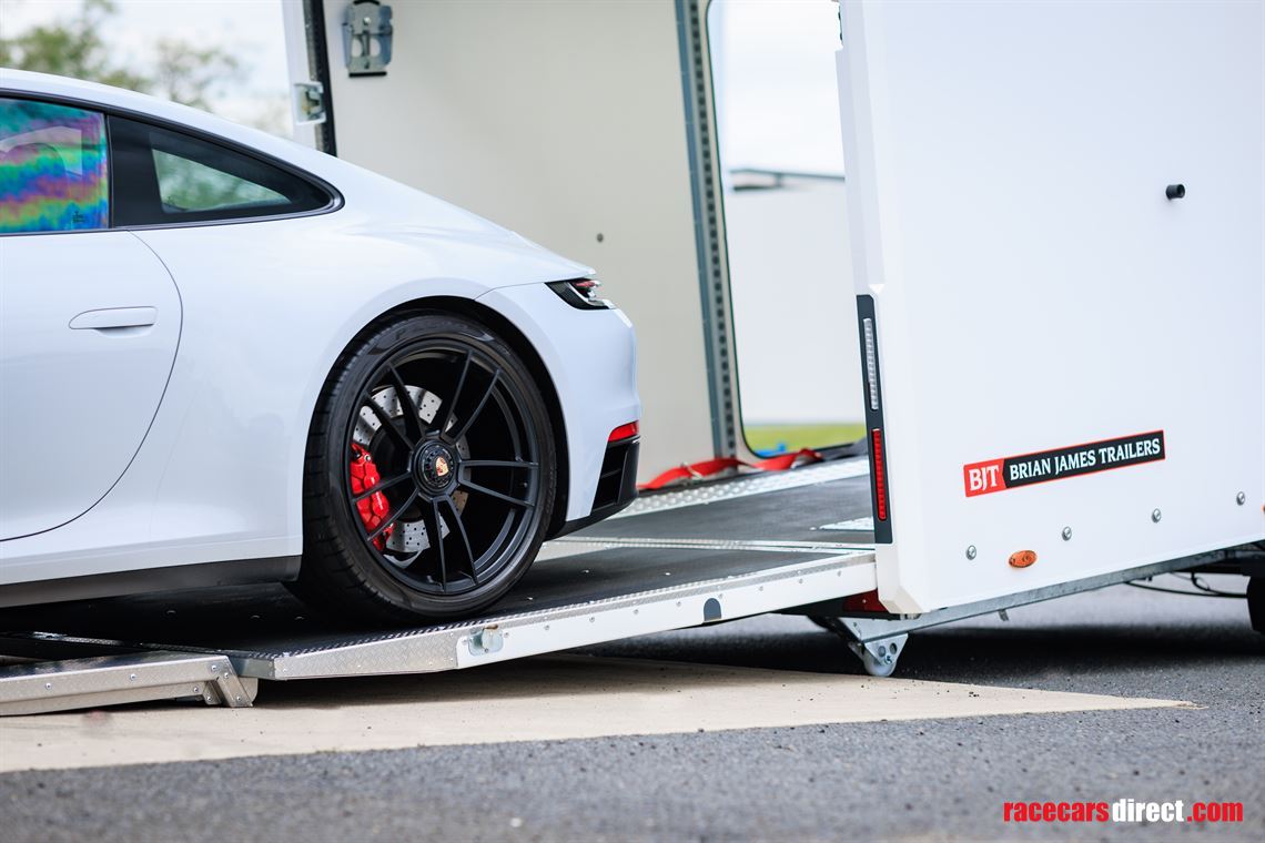 brian-james-race-transporter-series