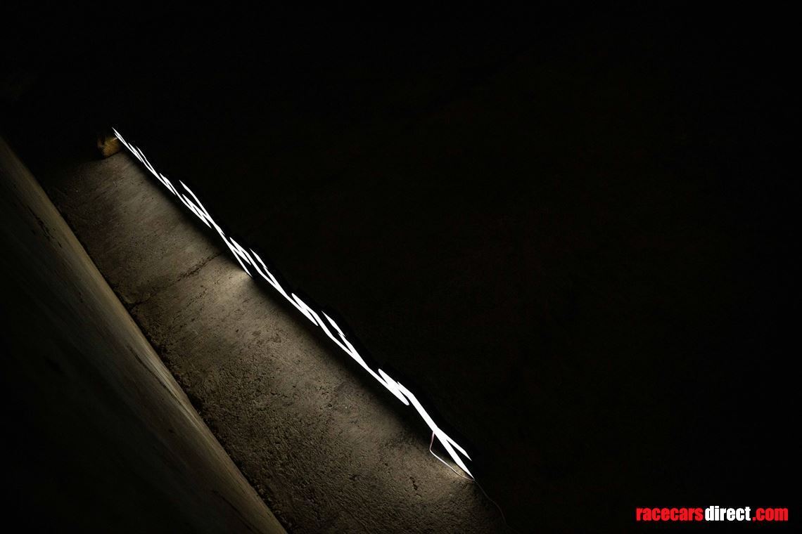 illuminated-pininfarina-sign