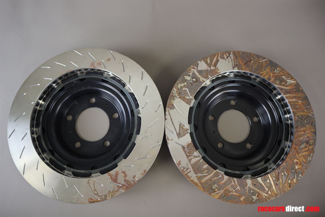 porsche-981-cayman-gt4-clubsport-brake-discs
