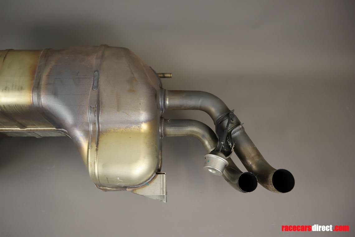 audi-r-8-facelift-v10-exhaust-system