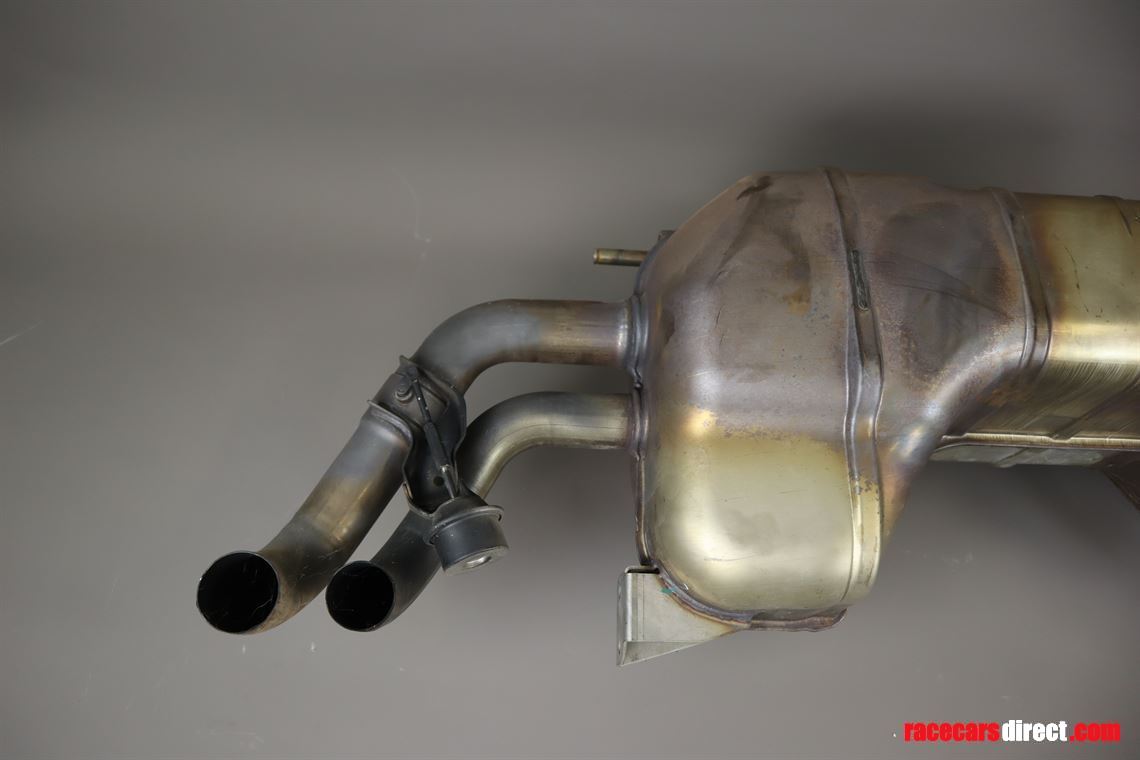audi-r-8-facelift-v10-exhaust-system