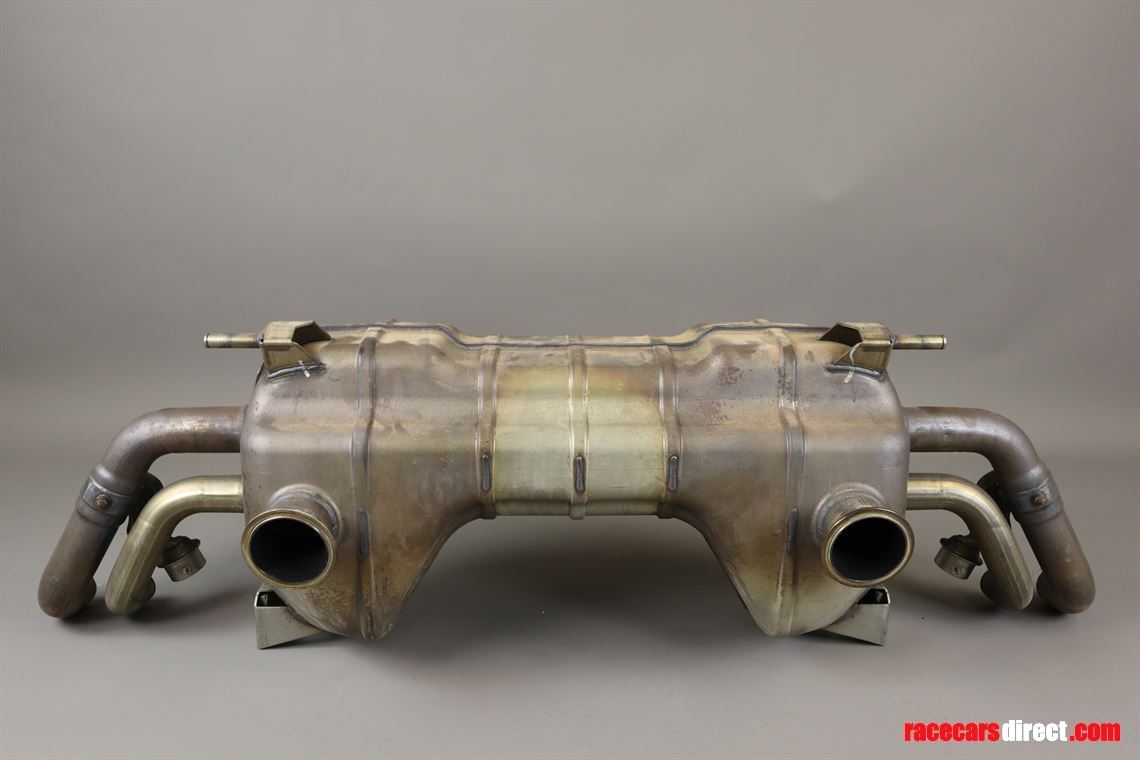 audi-r-8-facelift-v10-exhaust-system