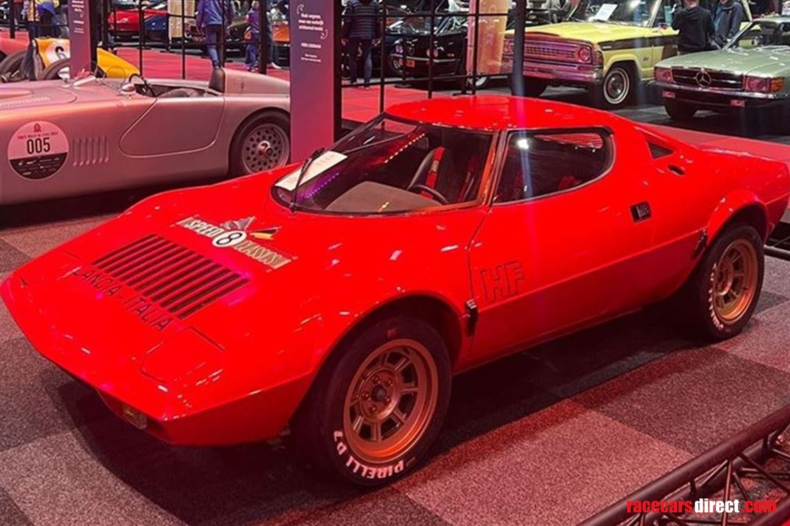lancia-stratos-stradale