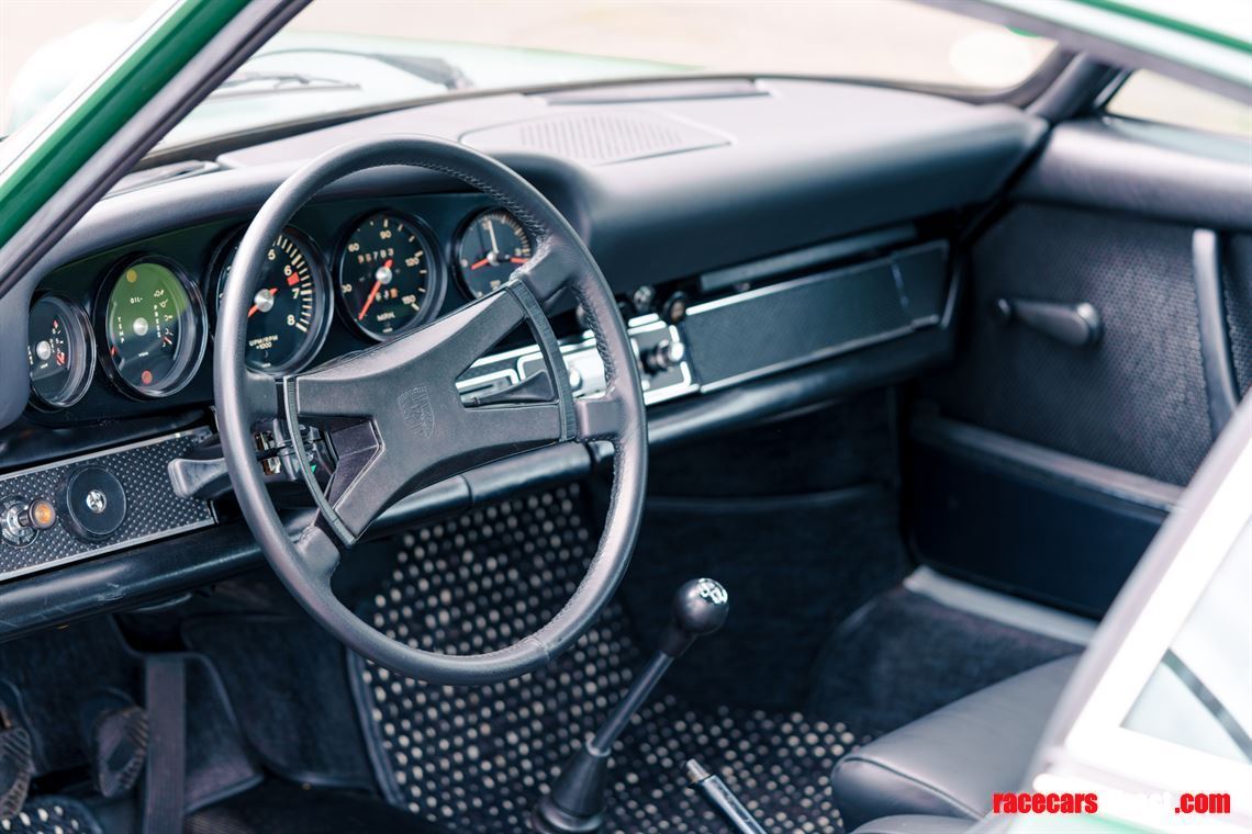 1969-porsche-911-t-coupe-by-karmann