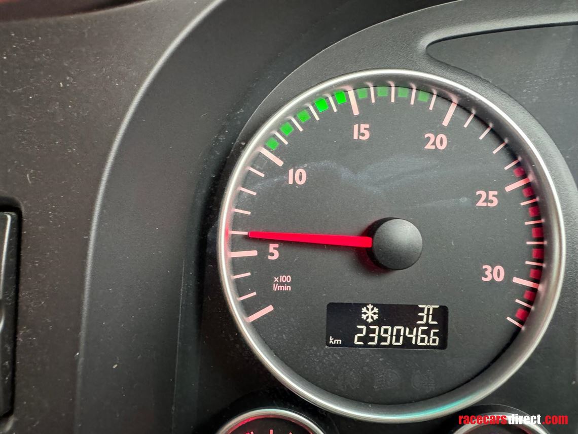 tractor-unit-and-race-trailer-stegmaier-awnin