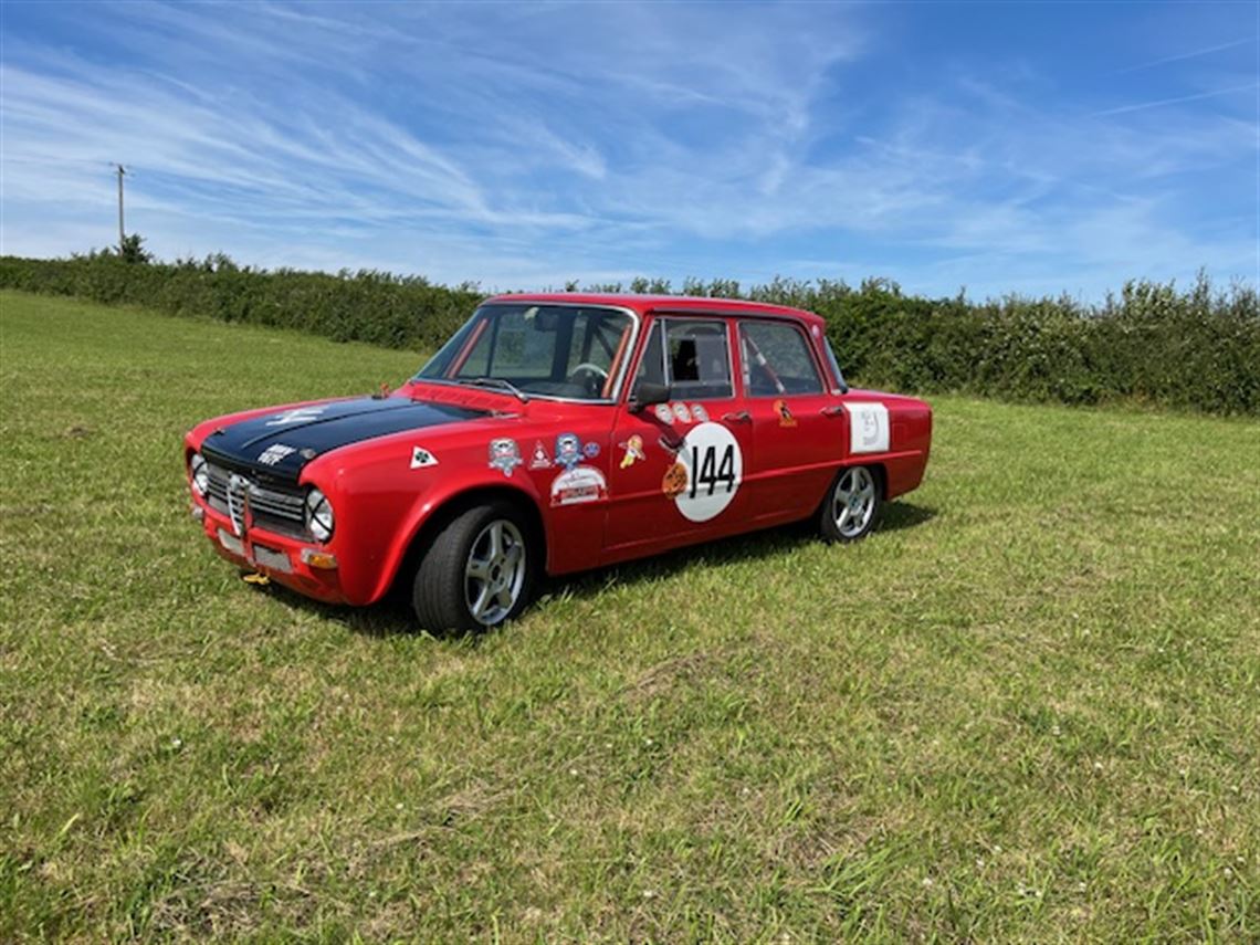 1967-alfa-romeo-guilia-ti