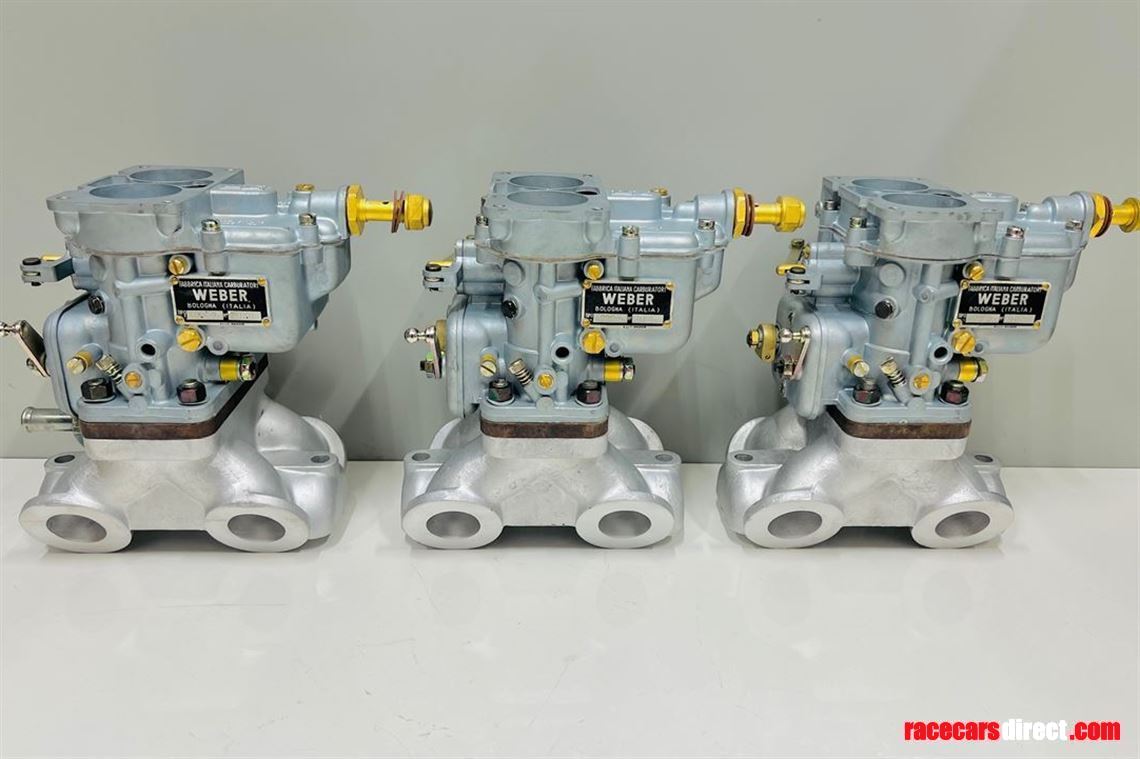 3-carburetors-weber-40dcz6-ferrari