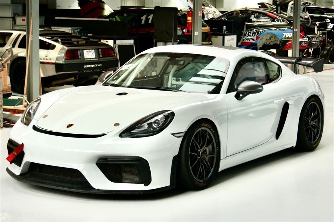 porsche-cayman-gt4-982-no-vat