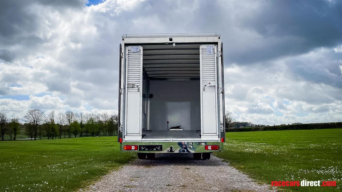 akfs-iveco-daily-7200kg-enclosed-race-car-tra