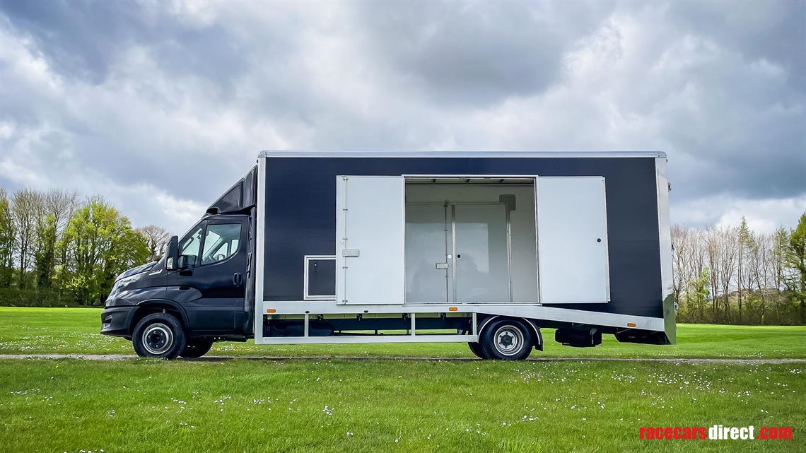 akfs-iveco-daily-7200kg-enclosed-race-car-tra