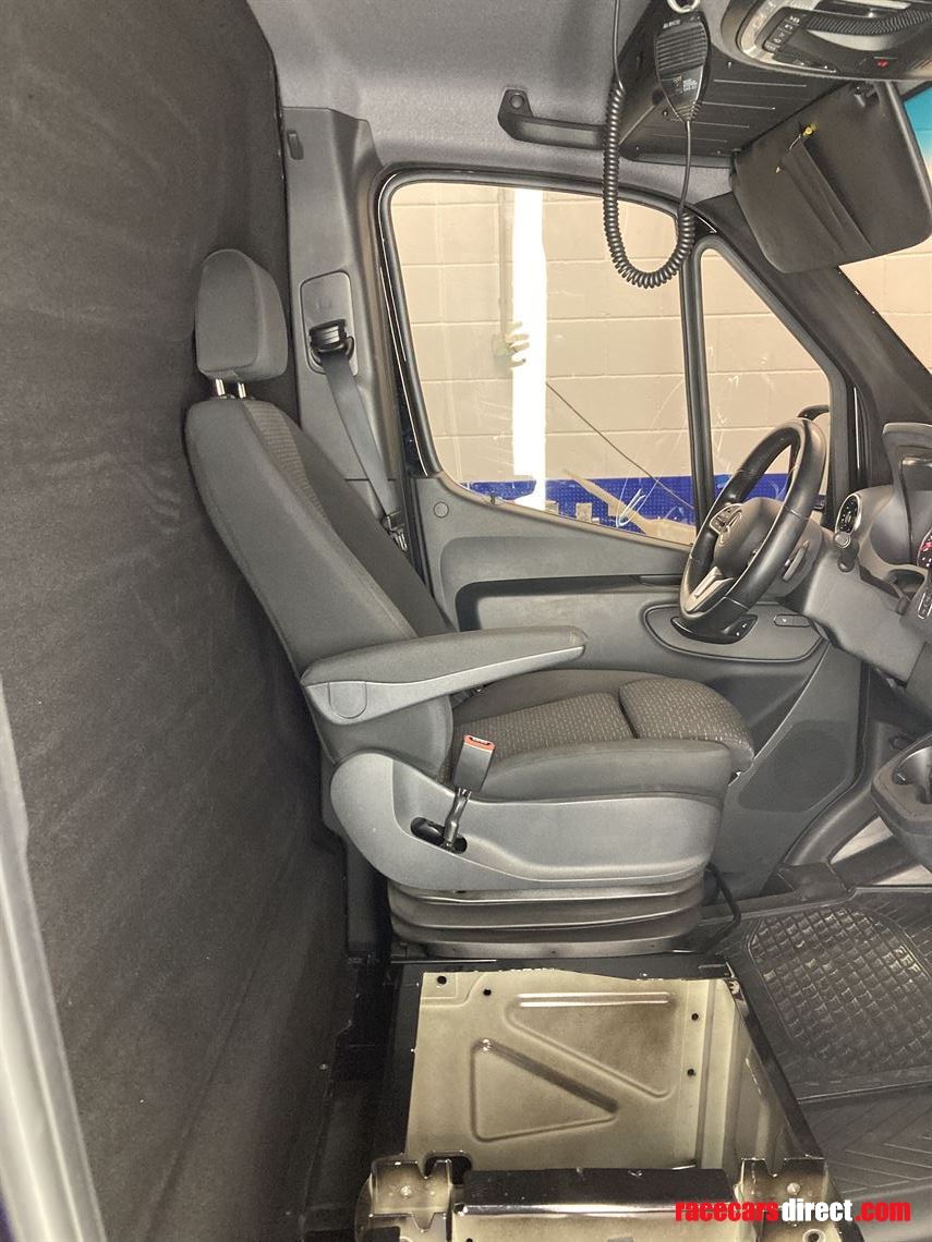mercedes-benz-sprinter-extended-bulkhead