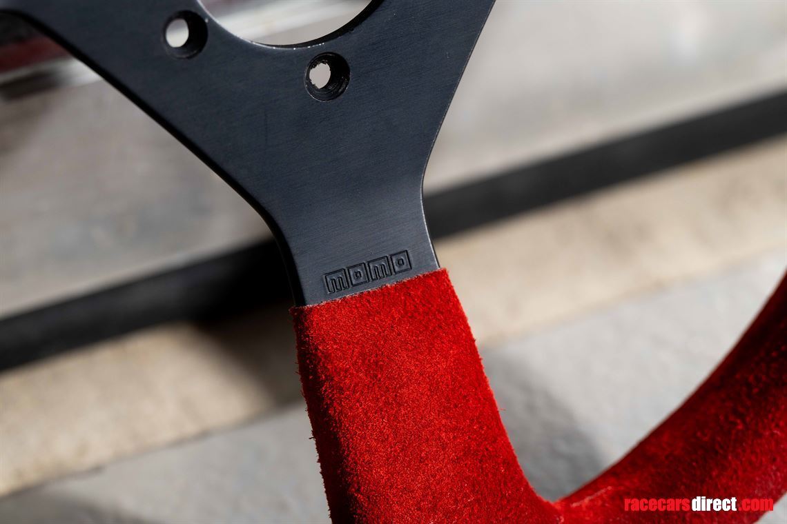 ferrari-f40lmf355-momo-steering-wheel