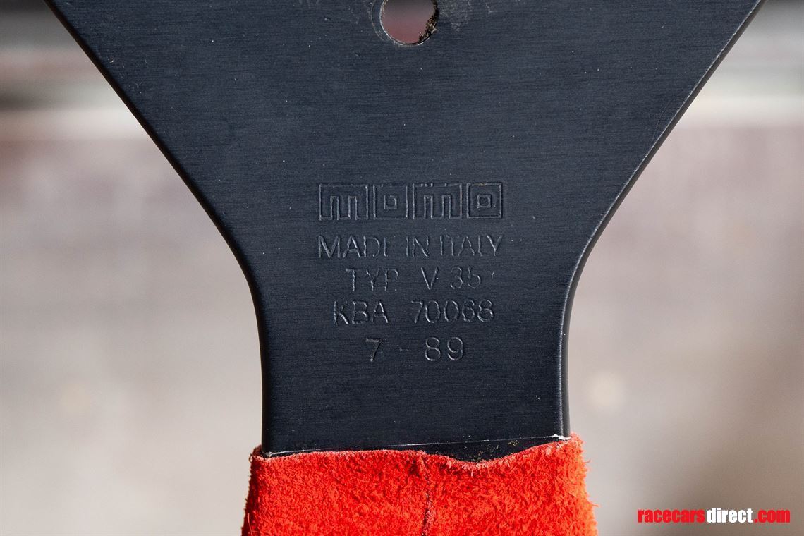 ferrari-f40lmf355-momo-steering-wheel