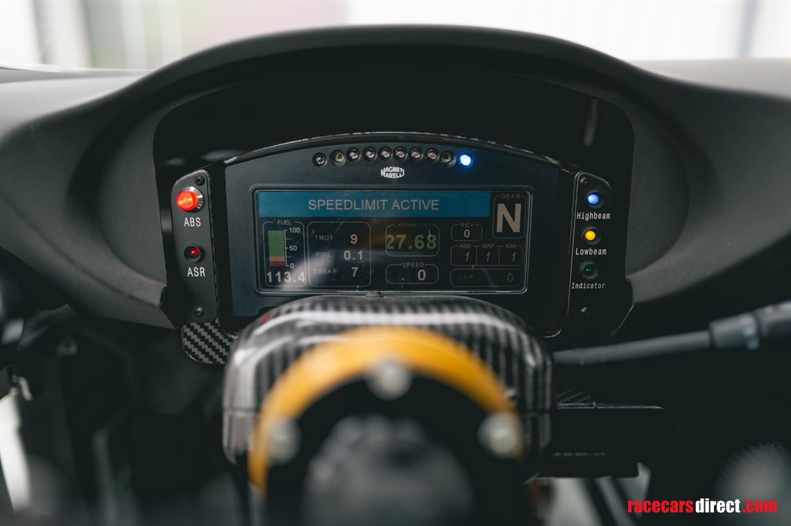 2011-mercedes-benz-sls-amg-gt3---restored