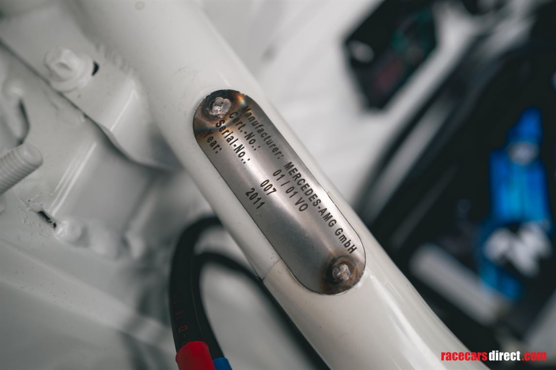2011-mercedes-benz-sls-amg-gt3---restored