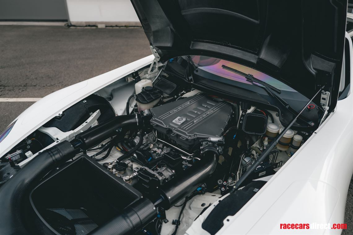 2011-mercedes-benz-sls-amg-gt3---restored