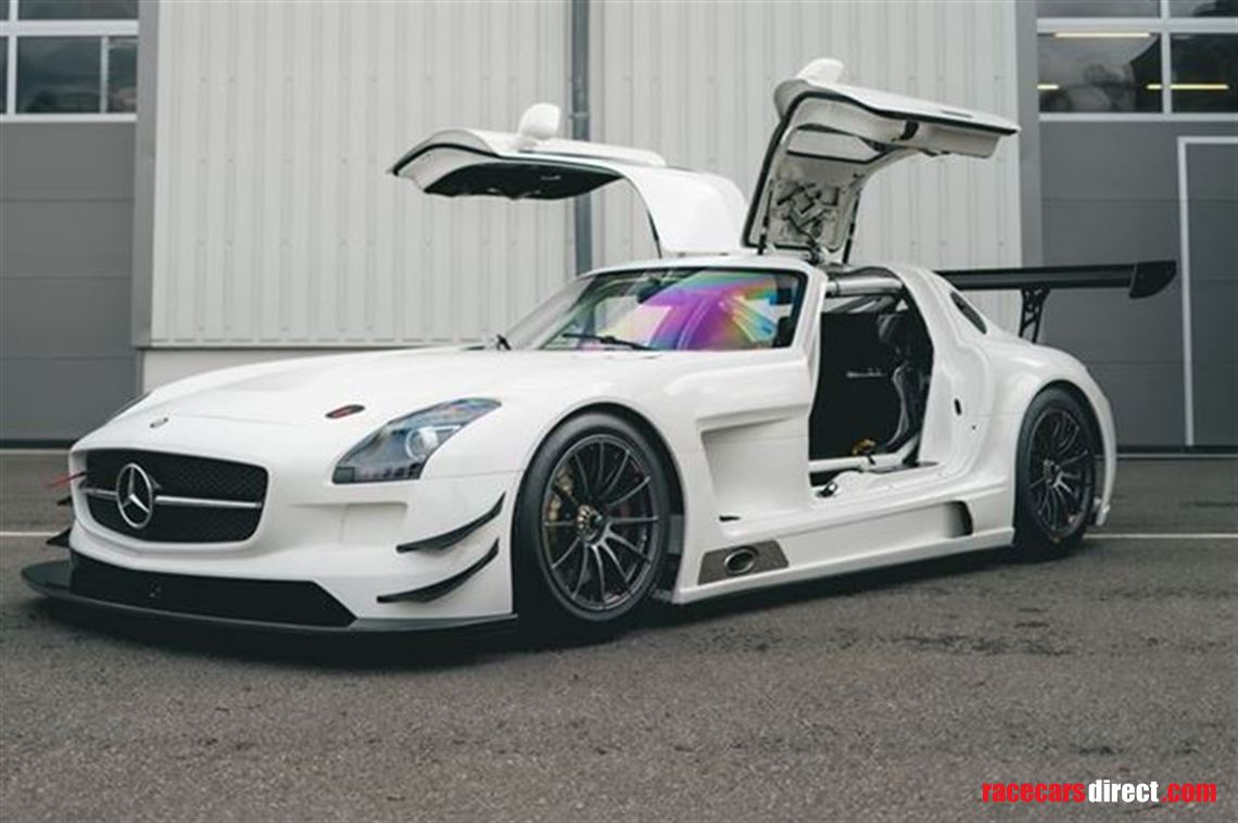 2011-mercedes-benz-sls-amg-gt3---restored