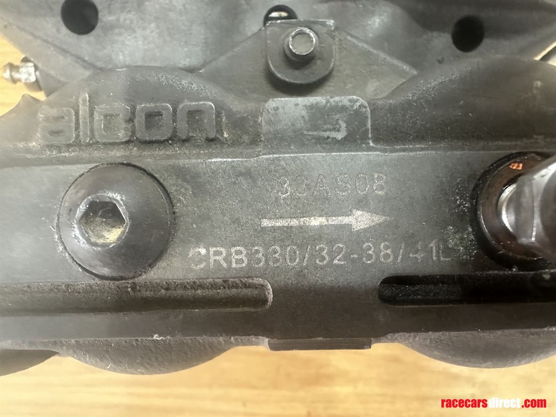 alcon-4-pot-gt-brake-callipers-ginetta-381413
