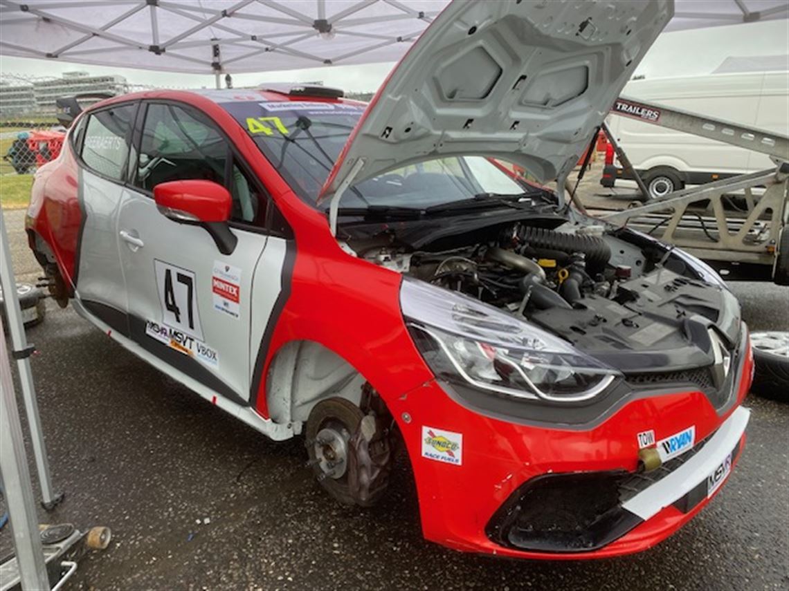 renault-clio-gen-4-uk-cup-car