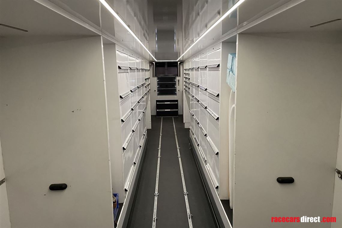 schuler-racetrailer-2-car-transport-office-aw