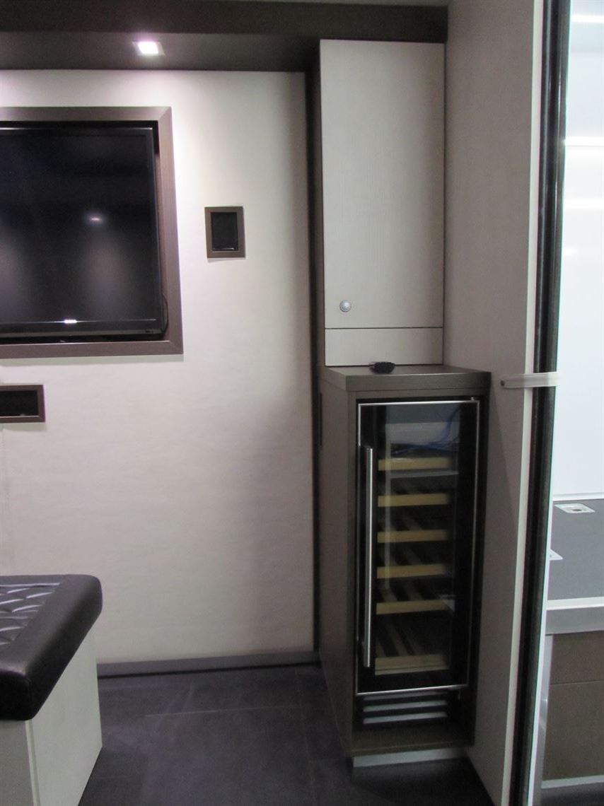 schuler-racetrailer-2-car-transport-office-aw