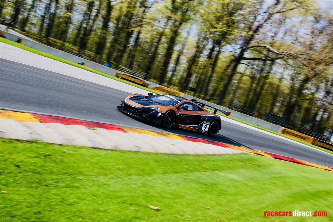 2015-mclaren-650s-gt3