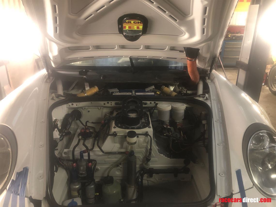 porsche-997-gt3-cup-car-gen-2