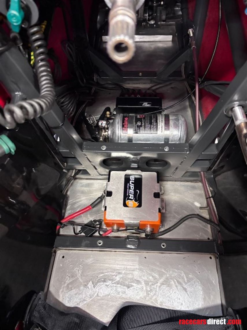 festival-winning-formula-ford-medina-sport-jl