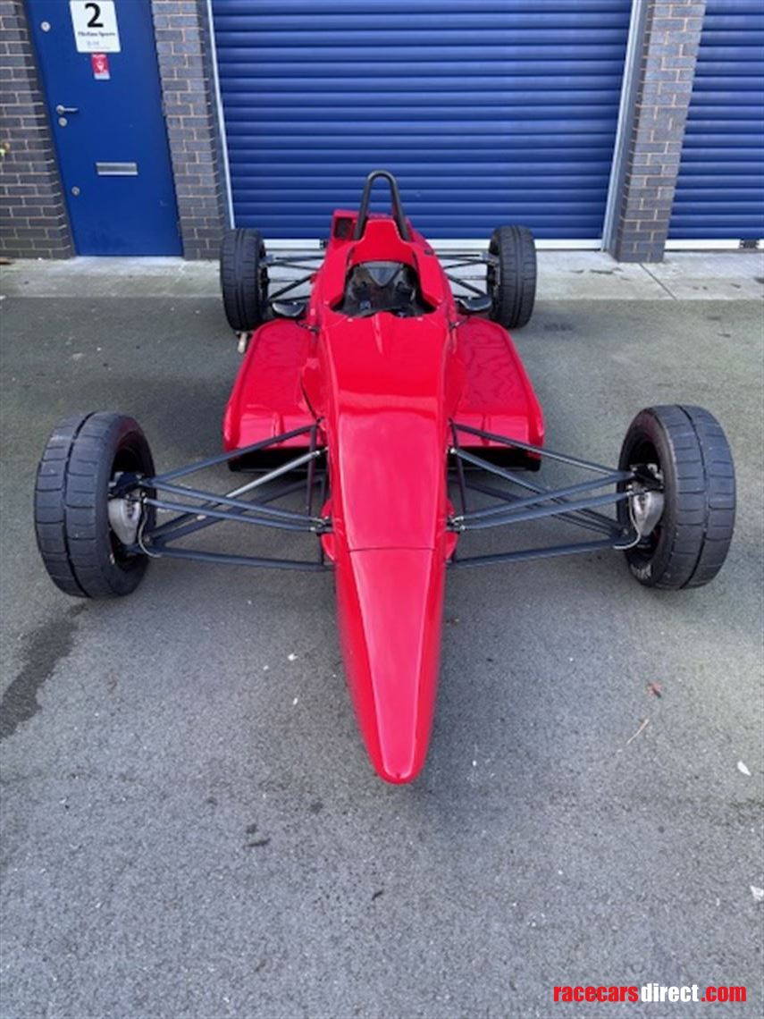 festival-winning-formula-ford-medina-sport-jl