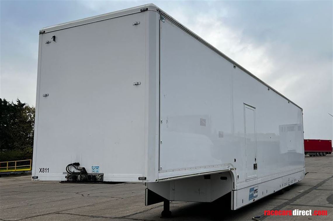 racetrailercom-trailer-and-stegmaier-awning