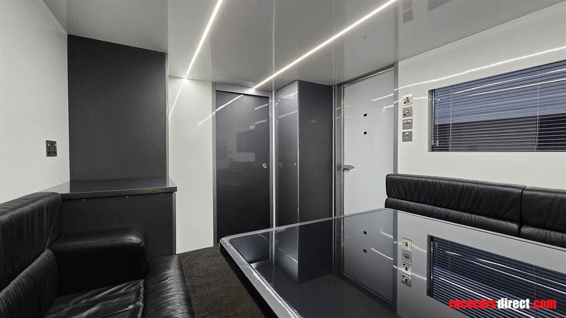 hopkins-race-car-trailer-with-office